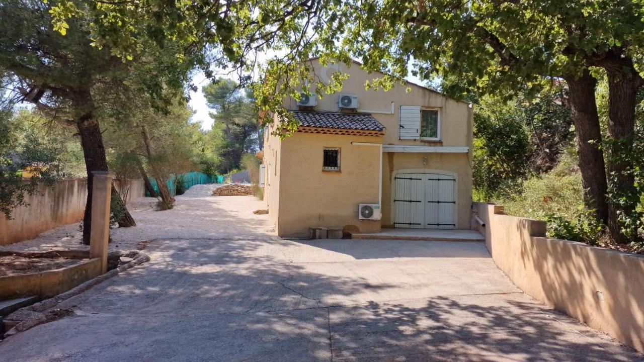 Villa Au Pied De La Sainte Victoire Puyloubier Екстериор снимка
